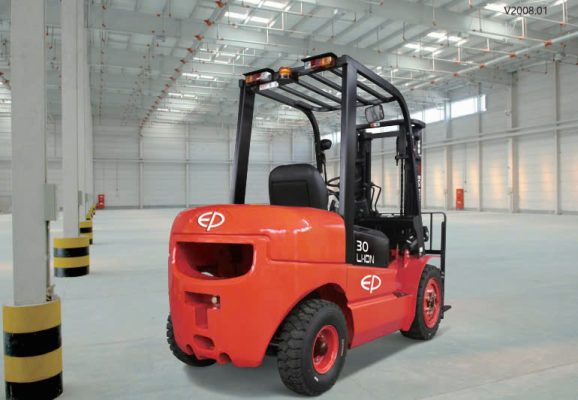 Khám Phá Xe Nâng Forklift, Reach Truck và Các Thiết Bị Nâng Hạ