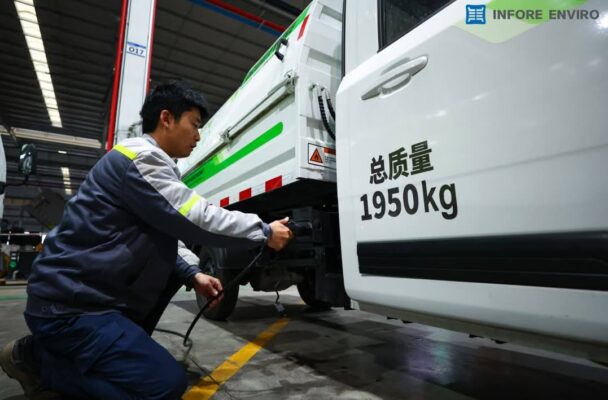 Xe Rửa Và Quét Đường Điện ZBH5020TXSSHBEV