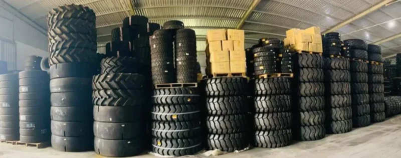 Các loại lốp xe xúc lật