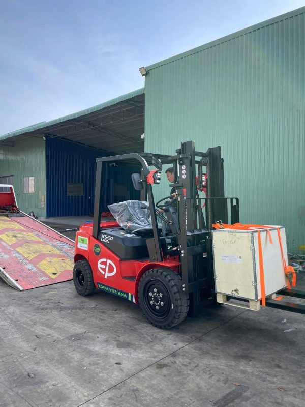 Xe nâng điện đối trọng 3 tấn EFX5-301