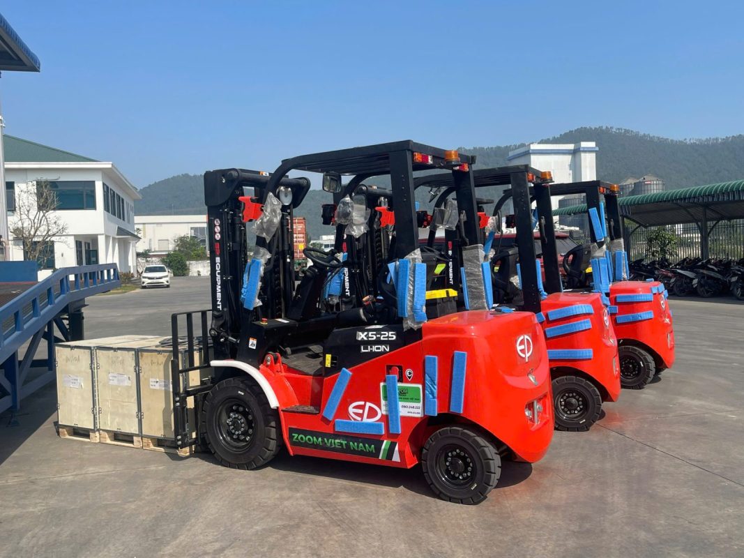 Xe nâng điện Ep