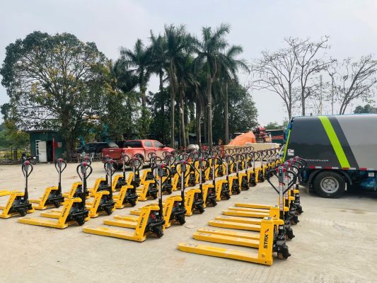 Xe nâng điện Staxx giúp tối ưu vận hành kho bãi