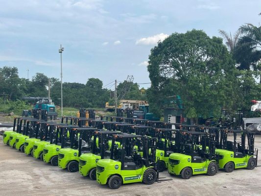 xe nâng điện EP Equipment tại kho Zoom Việt Nam